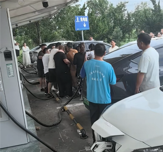 牌通北京牌照新能源车转让及价格：老司机带你避开这些坑！
